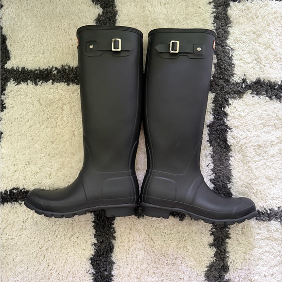 Hunter Classic Black Waterproof Boots - size 8 - Black - Picture 3 of 9